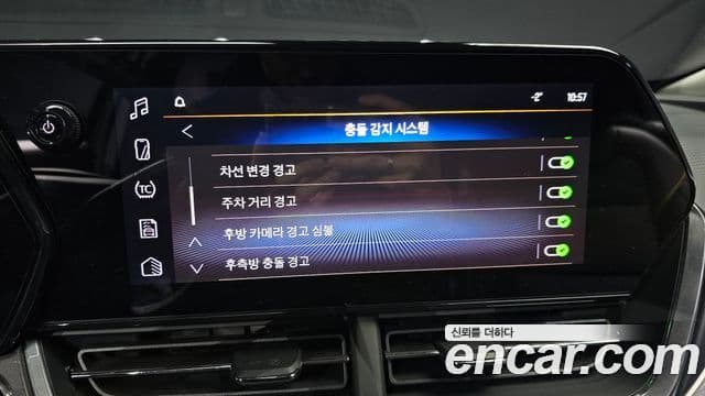 Chevrolet(GM대우) Trax кроссовер 1.2 ACTIV, 2024 16