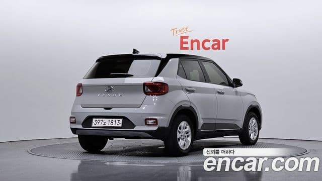 Hyundai Venue Premium, 2024 2