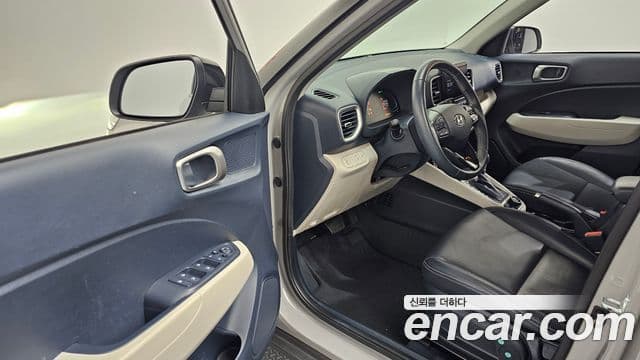 Hyundai Venue Premium, 2024 11