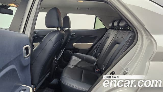Hyundai Venue Premium, 2024 13