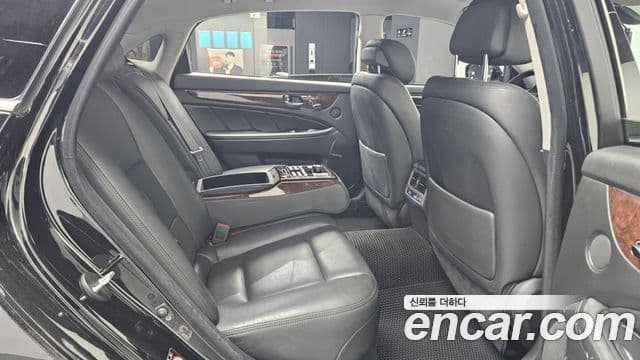 Hyundai Equus(новый кузов / новое поколение) Modern, 2013 12