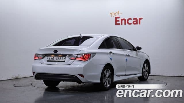 Hyundai Sonata гибрид Royal, 2012 2