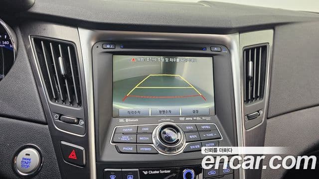 Hyundai Sonata гибрид Royal, 2012 15