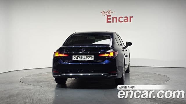 Lexus ES300h 7세대 Executive, 2021 4