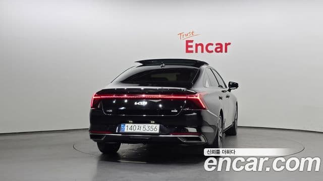 Kia K8 гибрид Signature, 2022 4