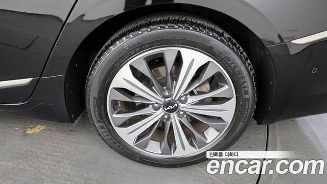 Kia K8 гибрид Signature, 2022 все фото