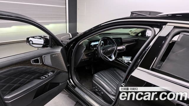 Kia K8 гибрид Signature, 2022 10