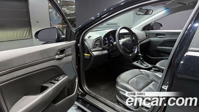 Hyundai Avante AD 1.6 GDI Smart, 2017 11