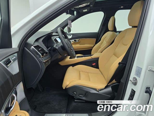 Volvo XC90 2세대 B6 Ultra Bright, 2025 11