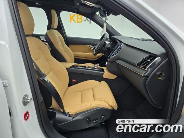 Volvo XC90 2세대 B6 Ultra Bright, 2025 12