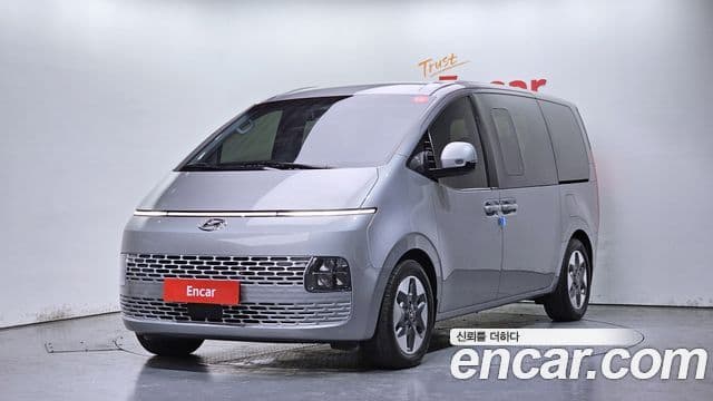 Hyundai Staria Modern, 2023 1