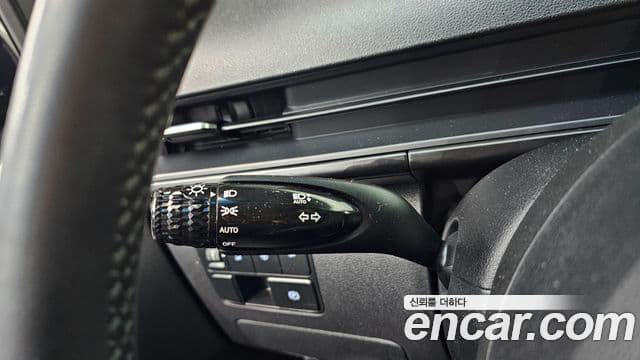 Hyundai Staria Modern, 2023 17