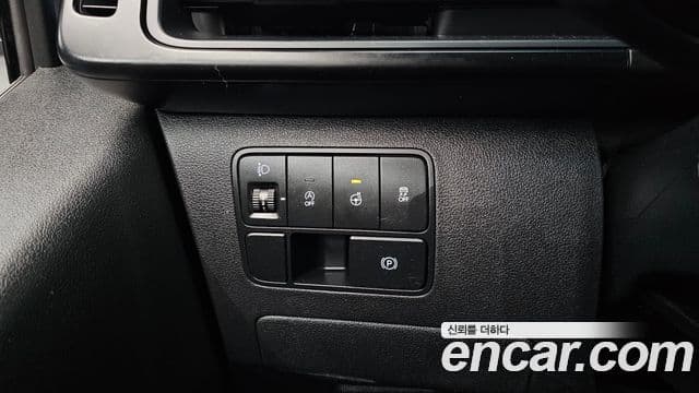 Hyundai Staria Modern, 2023 18