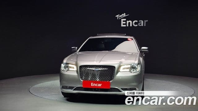 크라이슬러 The / новый New 300C, 2015 3