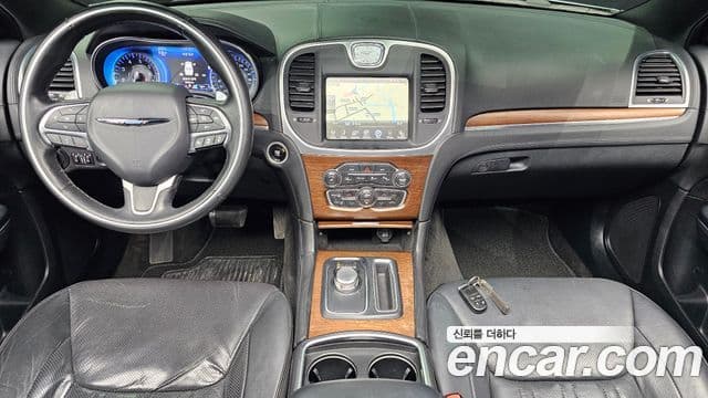 크라이슬러 The / новый New 300C, 2015 7