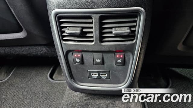 크라이슬러 The / новый New 300C, 2015 18