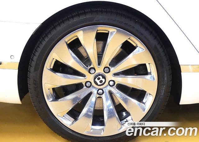 Bentley Flying Spur 3세대, 2022 все фото