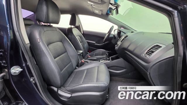 Kia The / новый New K3 Style, 2017 10