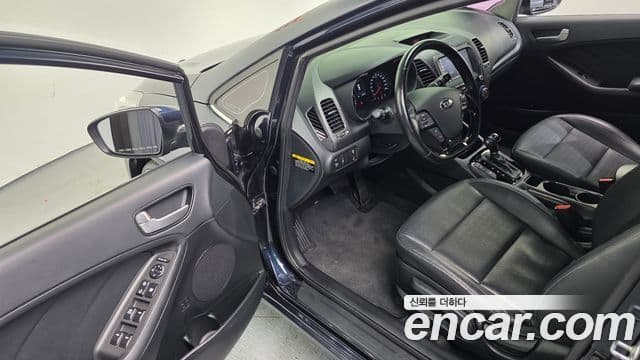 Kia The / новый New K3 Style, 2017 11