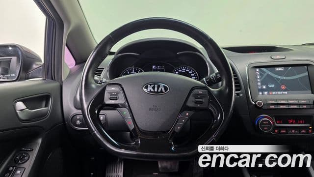 Kia The / новый New K3 Style, 2017 14