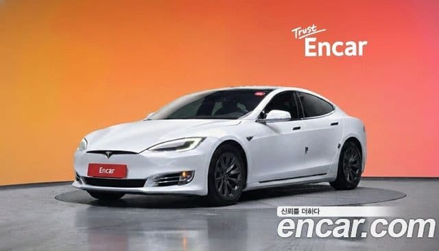 Tesla модель S Long Range, 2020 1