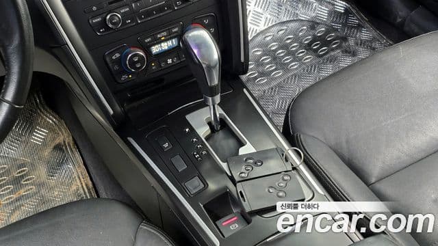 Renault Korea(Samsung) SM7 Nova LPLI 2.0 LPe для людей с инвалидностью, 2016 9