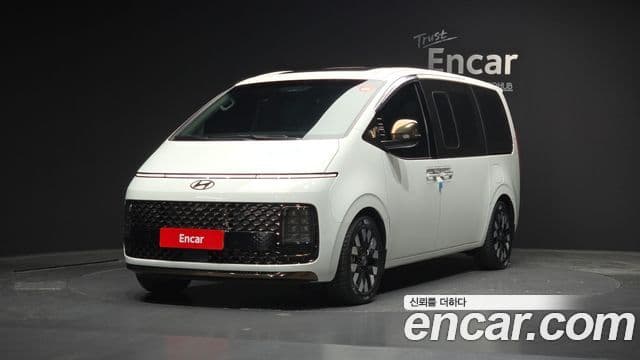 Hyundai Staria Inspiration, 2025 1