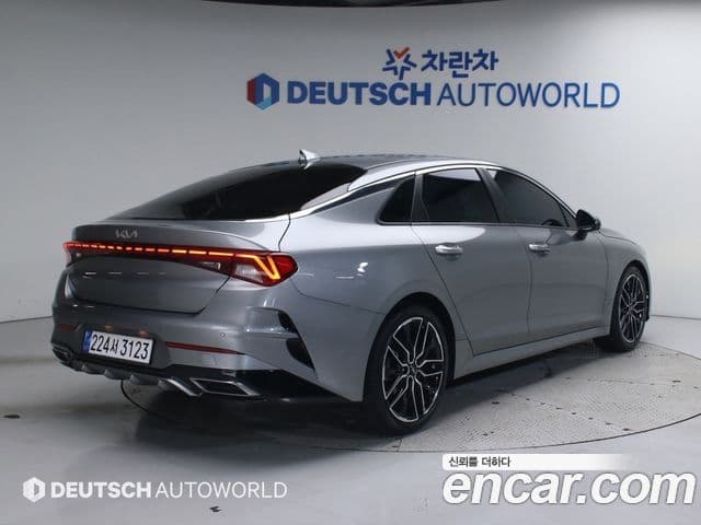 Kia K5 3세대 Signature, 2022 2