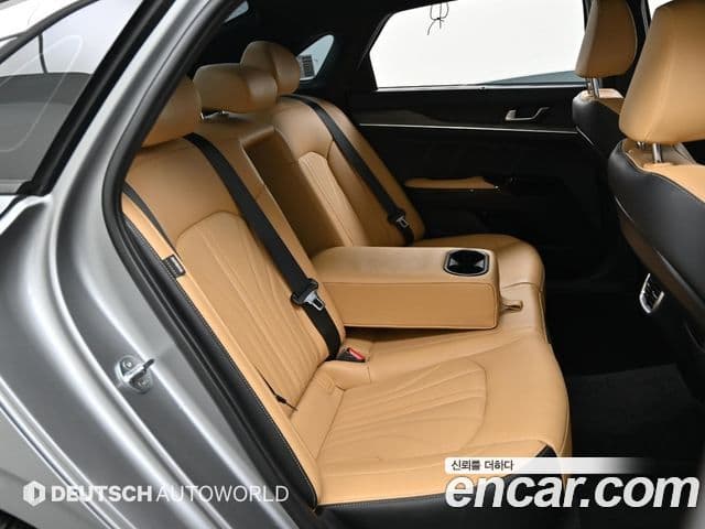 Kia K5 3세대 Signature, 2022 12