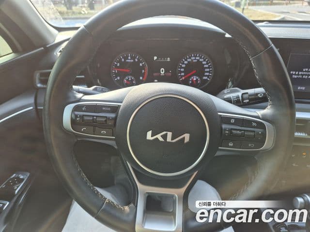 Kia K5 3세대 Standard, 2023 8