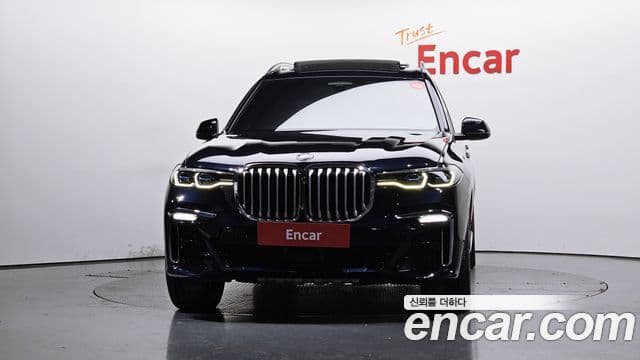 BMW X7 (G07) xDrive 40i M Sport 6인승, 2022 3