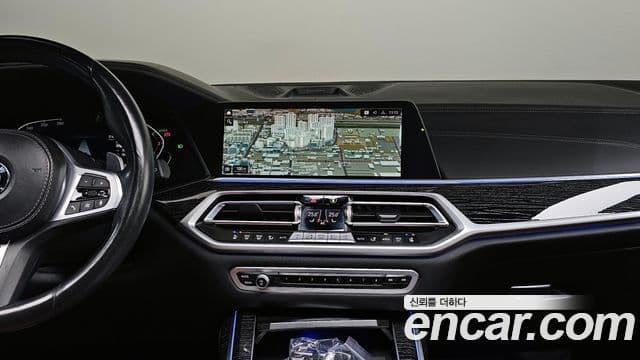 BMW X7 (G07) xDrive 40i M Sport 6인승, 2022 14