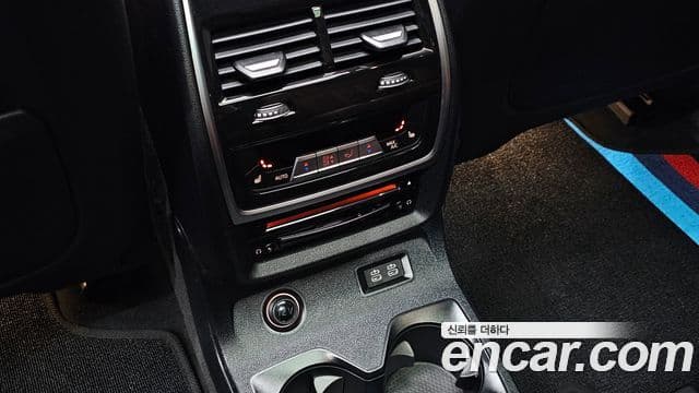 BMW X7 (G07) xDrive 40i M Sport 6인승, 2022 17