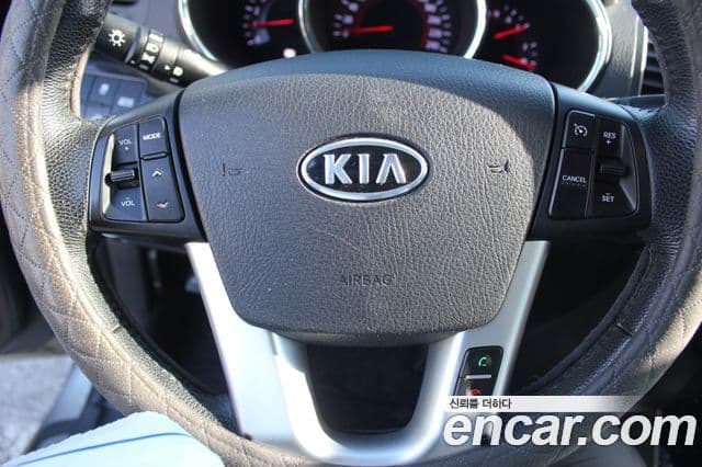 Kia Sorento R топовая версия, 2011 15