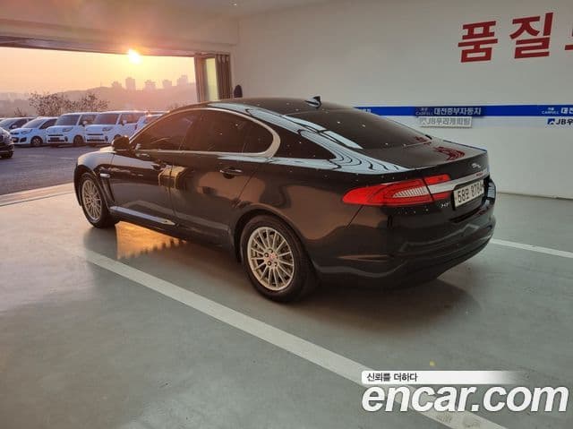 Jaguar New XF X250, 2014 17