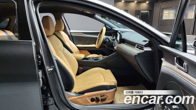 Kia K5 3세대 Signature, 2020 10