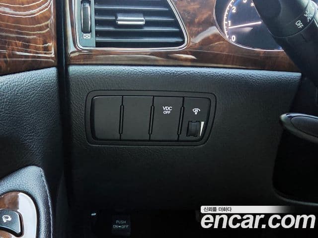 Hyundai Genesis Prime Pack, 2011 20