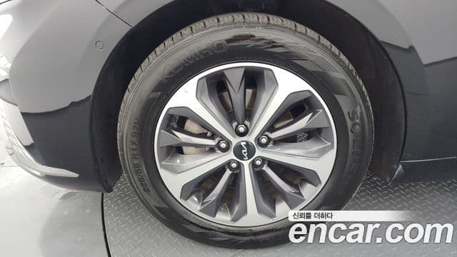 Kia K8 гибрид Noblesse, 2023 все фото