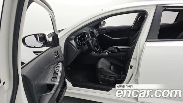 Kia The / новый New K5 LPI Deluxe, 2015 10