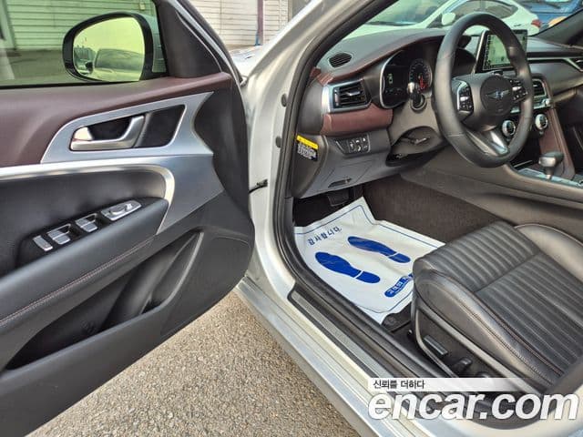 Genesis G70 Supreme, 2018 10