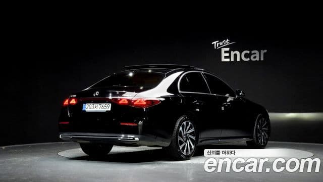Mercedes-Benz E-класс W214 Exclusive, 2024 2
