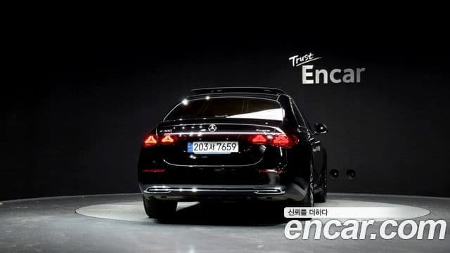 Mercedes-Benz E-класс W214 Exclusive, 2024 4