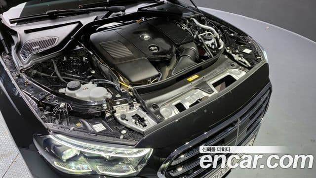 Mercedes-Benz E-класс W214 Exclusive, 2024 6