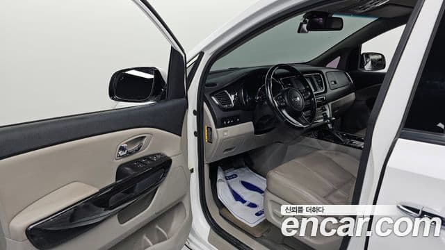 Kia The / новый New Carnival VIP, 2019 10