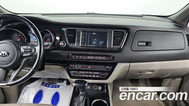 Kia The / новый New Carnival VIP, 2019 16