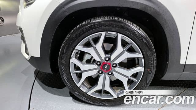 Kia Seltos Signature, 2023 все фото