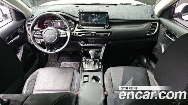 Kia Seltos Signature, 2023 7