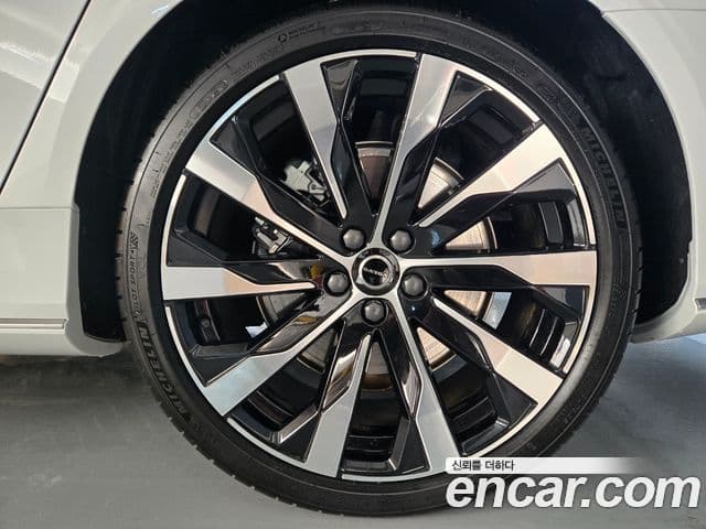 Volvo S90 B5 Ultra Bright, 2026 все фото