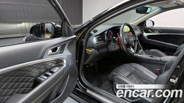 Genesis G70 Elite, 2019 11