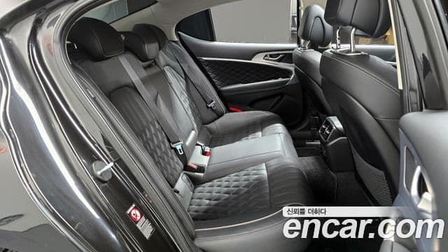 Genesis G70 Elite, 2019 12